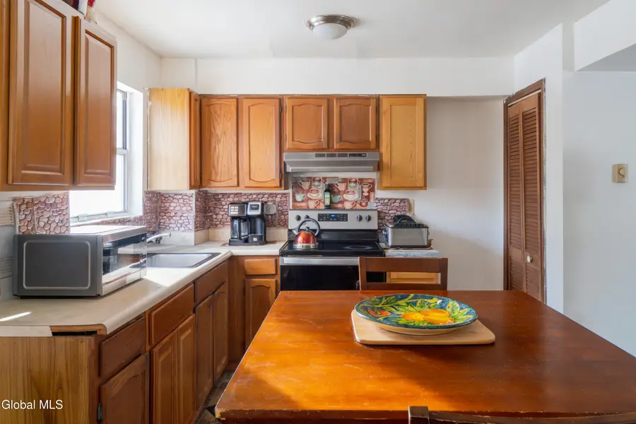 3 Clare Avenue, Albany, NY 12202 - Image #2