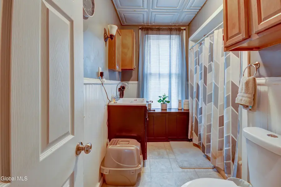 92-94 Washington Street, Gloversville, NY 12078 - Image #2