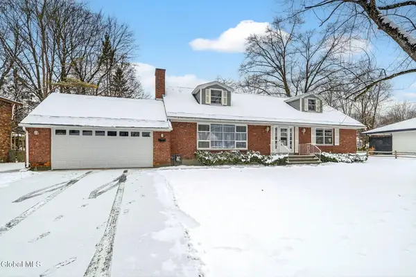 18 Shady Lane, Guilderland, NY 12203