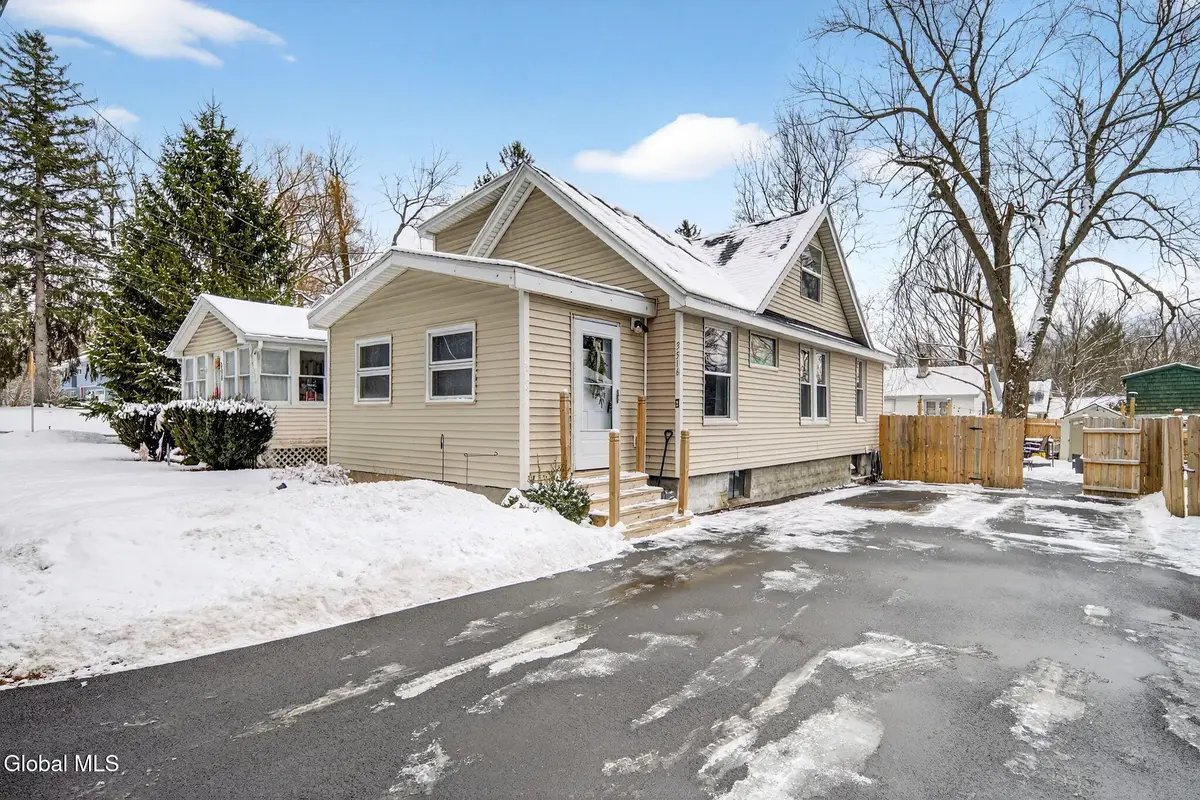 3516 Consaul Road, Niskayuna, NY 12304 - #1