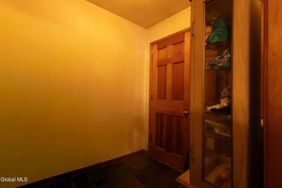 106 Country Ridge Court, Amsterdam, NY 12010 - Image #3