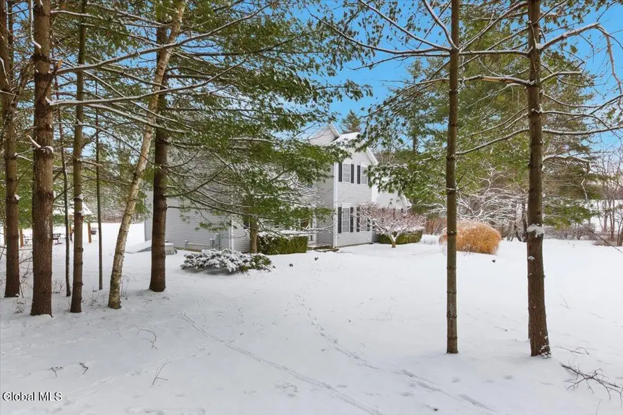 4 Woods Edge Lane, East Greenbush Town, NY 12196 - Image #3