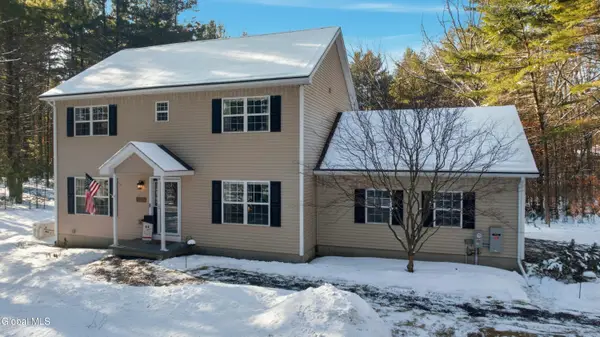 43 Barrington Drive, Moreau, NY 12831