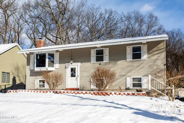 64 Hathorn Boulevard, Saratoga Springs, NY 12866