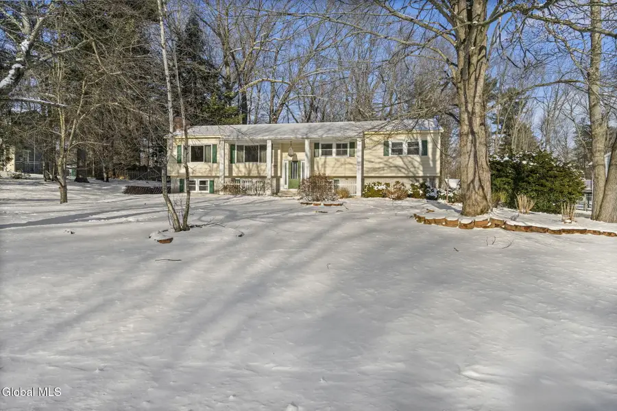 41 Sweet Brier Drive, Country Knolls, NY 12019 - Image #2