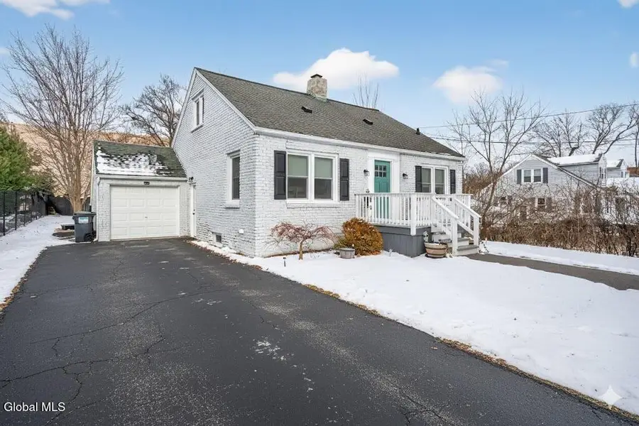 23 Catskill Avenue, Hampton Manor, NY 12144 - Image #2