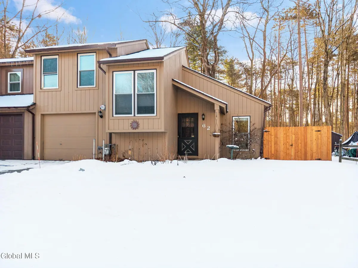 62 Arrowwood Place, Malta, NY 12020 - Image #1