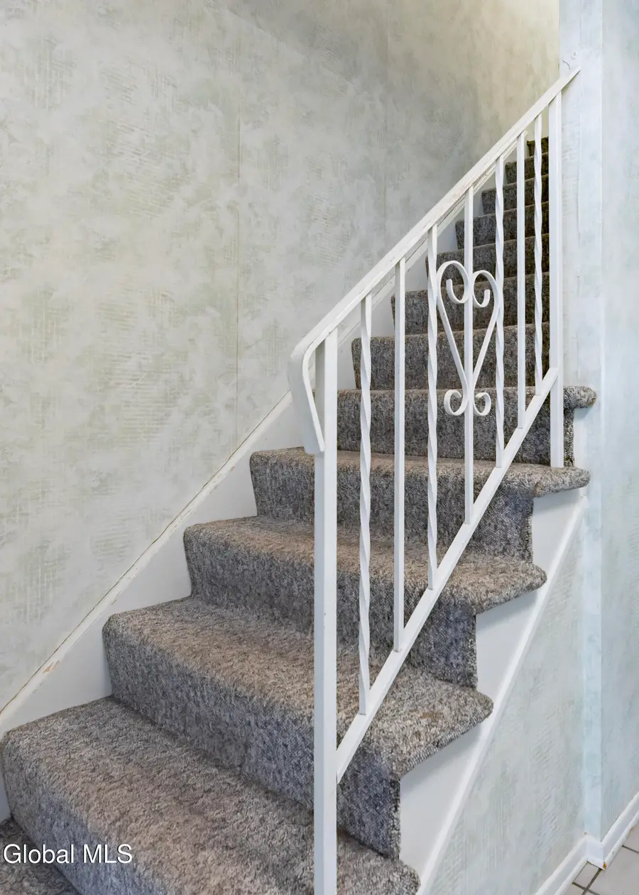 38 Joy Drive, Loudonville, NY 12211 - Image #2