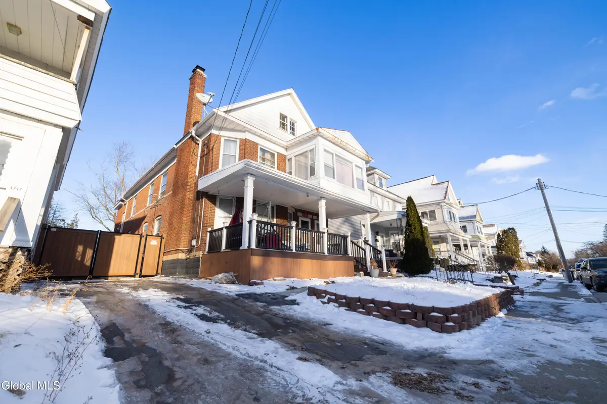 1719 Eastern Parkway, Schenectady, NY 12309 - Image #1