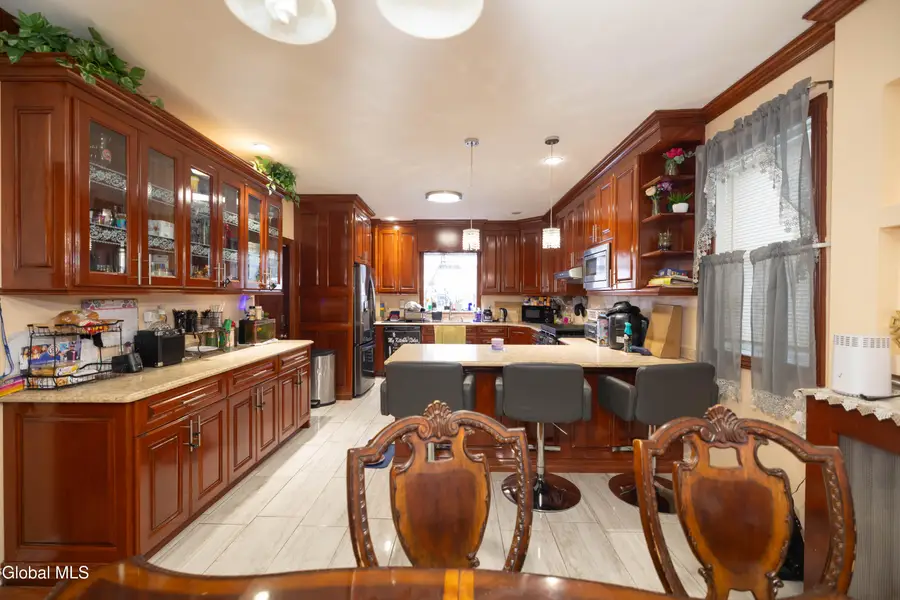 1719 Eastern Parkway, Schenectady, NY 12309 - Image #2