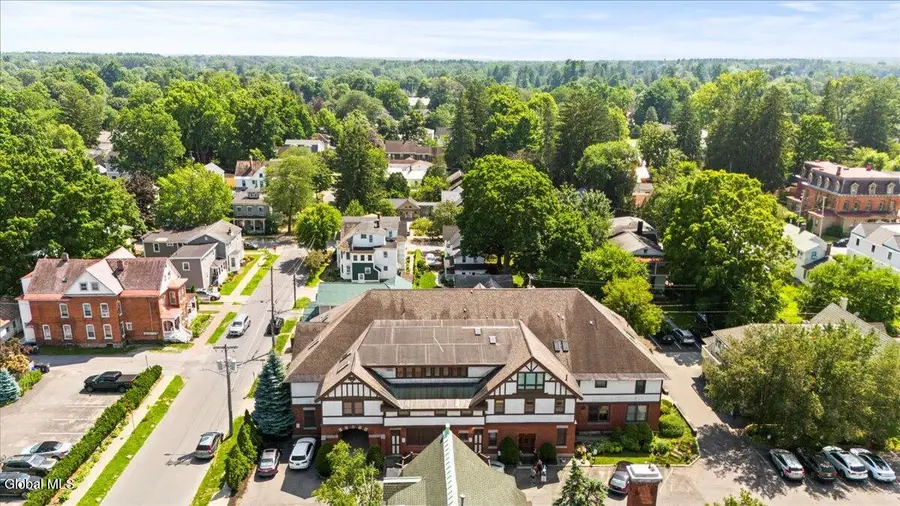 37 Clark Street #APT 6, Saratoga Springs, NY 12866 - Image #3