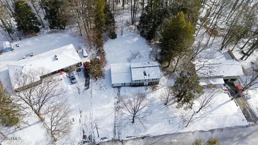 7 Fairway Lane, Clifton Park, NY 12148 - Image #3