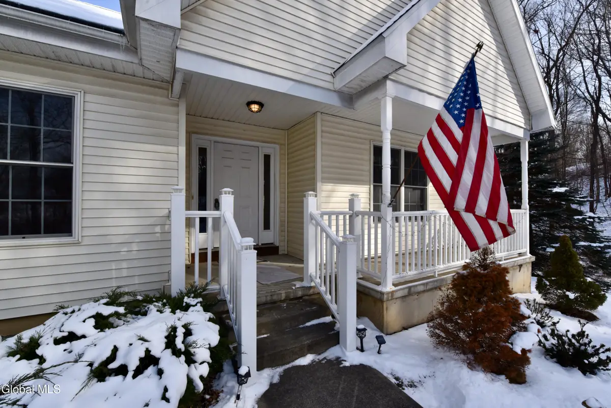 13 Rosemary Drive, North Greenbush, NY 12180 - #1