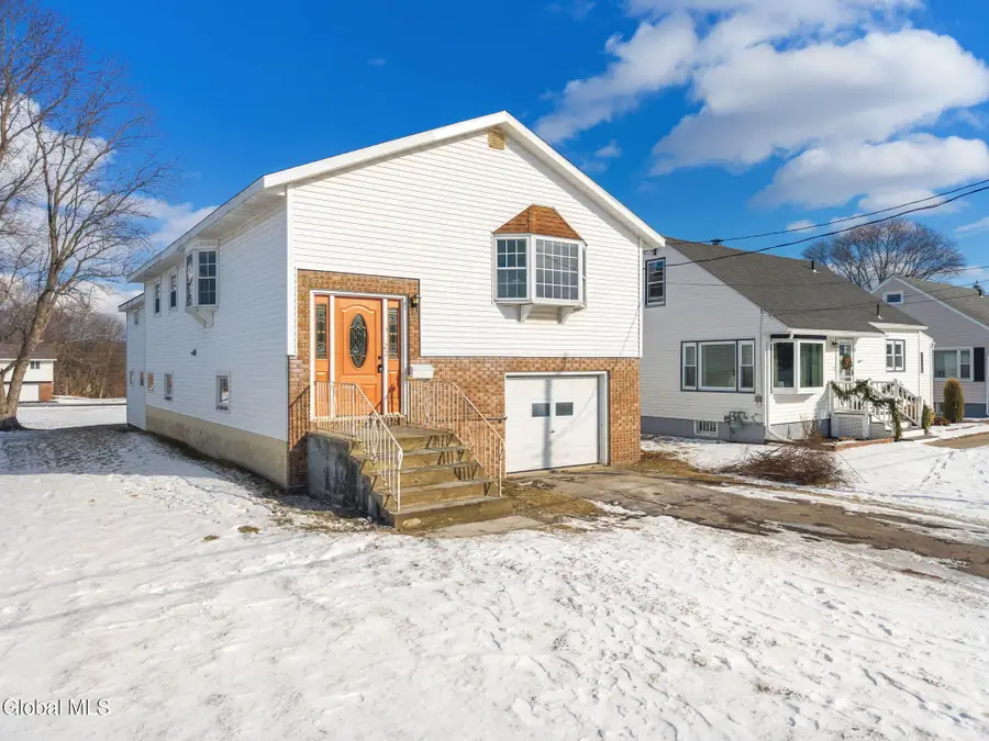 27 Grieme Avenue, Amsterdam, NY 12010 - Image #2