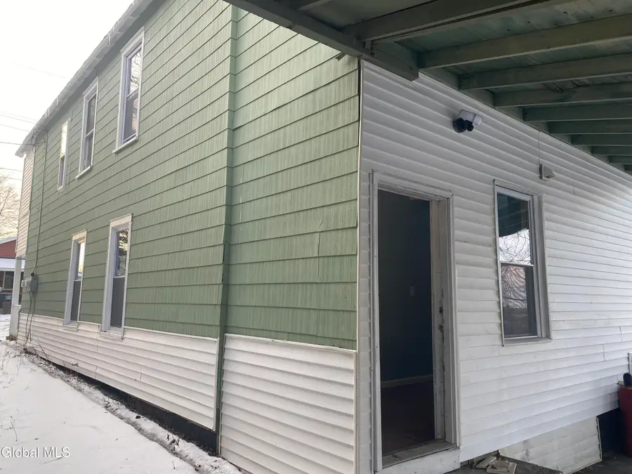 609 Bluff Avenue, Schenectady, NY 12303 - Image #3