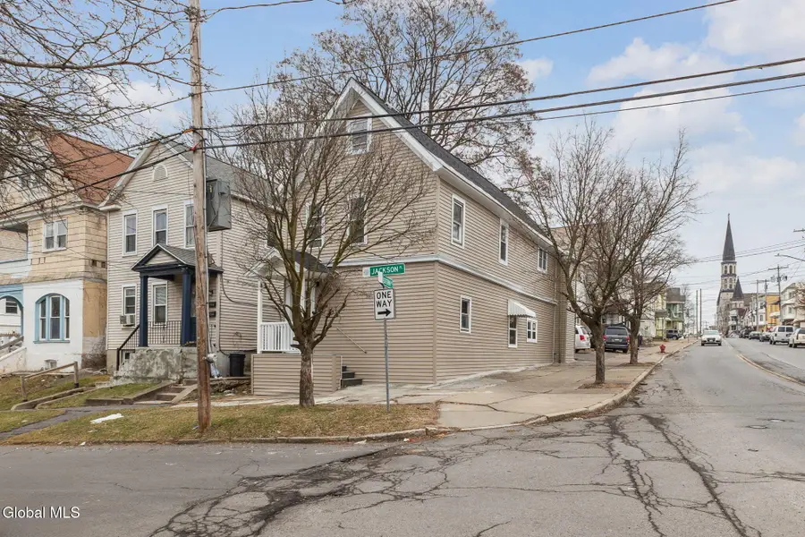 11 Jackson Place, Schenectady, NY 12308 - Image #2