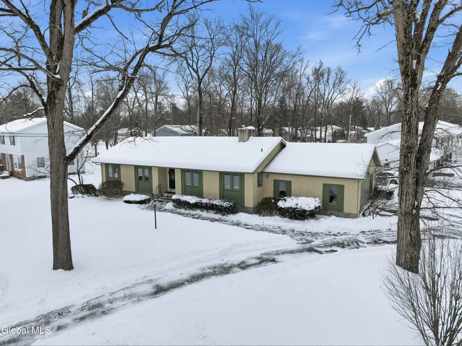 2448 Westminster Way, Niskayuna, NY 12309 - #3