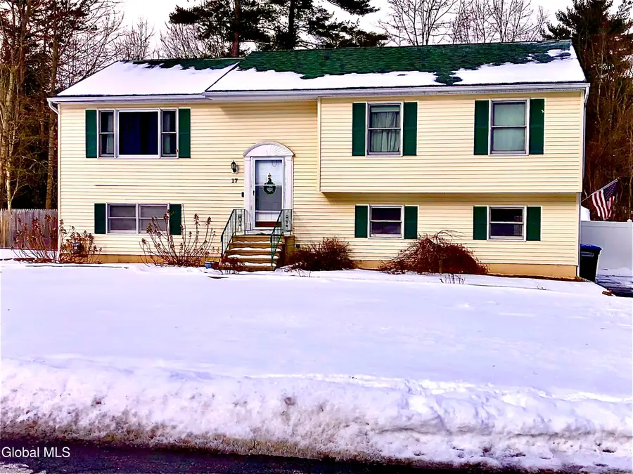 17 Herald Drive, Queensbury, NY 12804 - Image #2