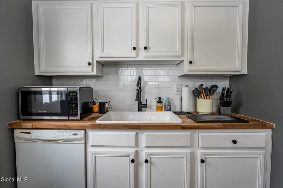 62 Keeler Drive, Albany, NY 12208 - Image #3