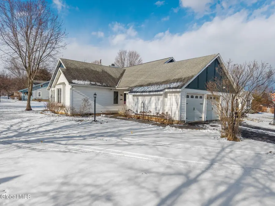 2 Robert Lane, Hampton Manor, NY 12144 - Image #2