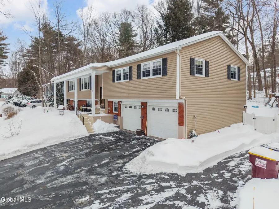 41 Walden Glen, Ballston Lake, NY 12019 - Image #3