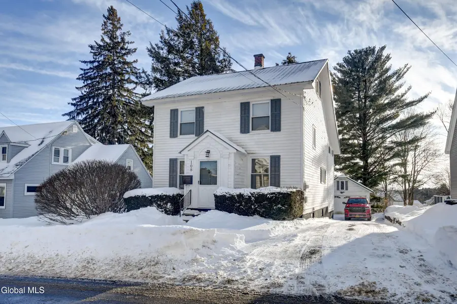 108 E Montgomery Street, Johnstown, NY 12095 - #3