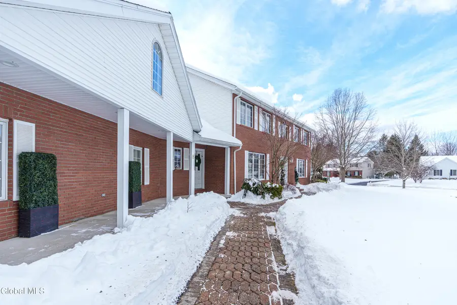 8 Malden Lane, Bethlehem, NY 12054 - Image #3