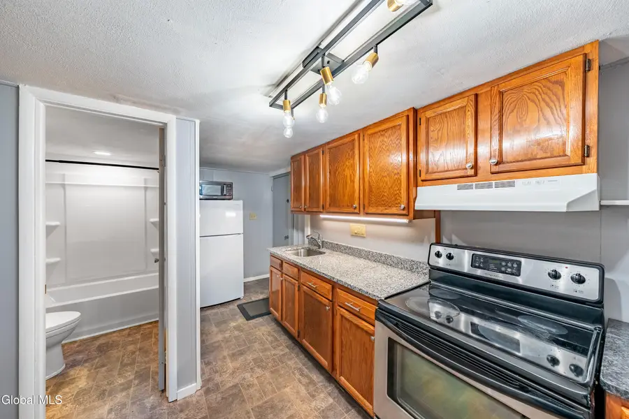 26 Daytona Avenue, Albany, NY 12203 - Image #3