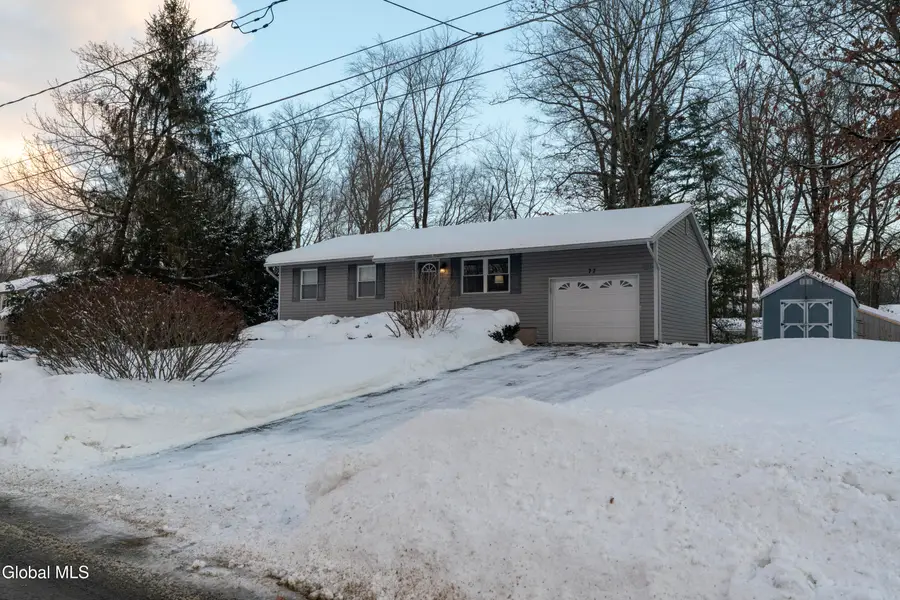 77 Tamarack Trail, Saratoga Springs, NY 12866 - Image #3