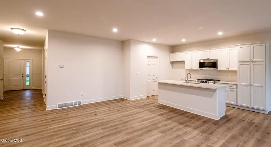 14 Seville Way, Bethlehem, NY 12158 - Image #3