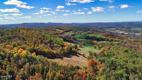 97 Sky Parlor Way, Salem, NY 12865