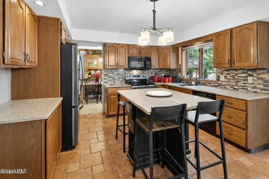 53 Sonat Road, Clifton Park, NY 12065 - #3