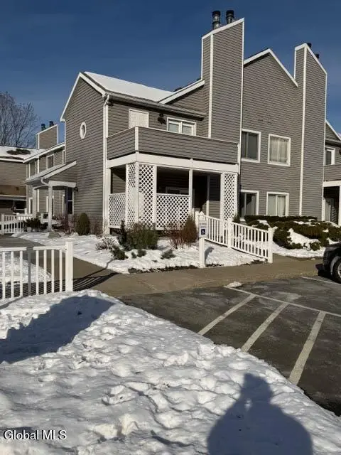 1976 Curry Road # A102, Rotterdam, NY 12303