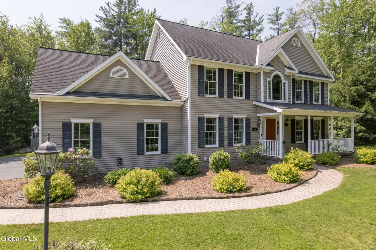 26 Marie Heights, West Sand Lake, NY 12196 - #1