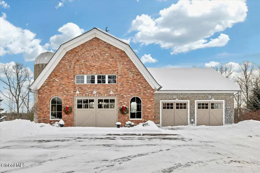 331 Vly Road, Colonie Town, NY 12309 - #2