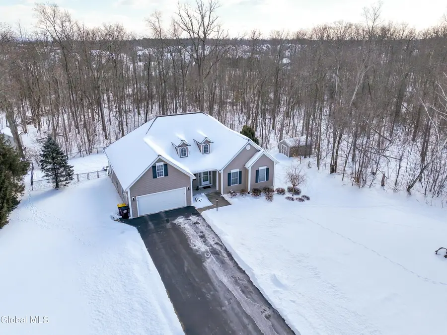 17 Knottingley Place, Ballston Lake, NY 12019 - Image #3