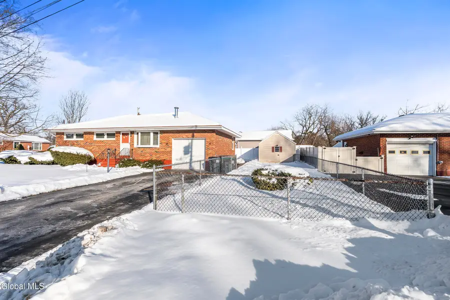 4 Bechard Lane, Waterford, NY 12188 - #2