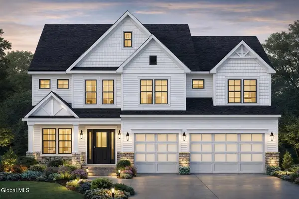 73 Ashtree Lane, Niskayuna, NY 12309