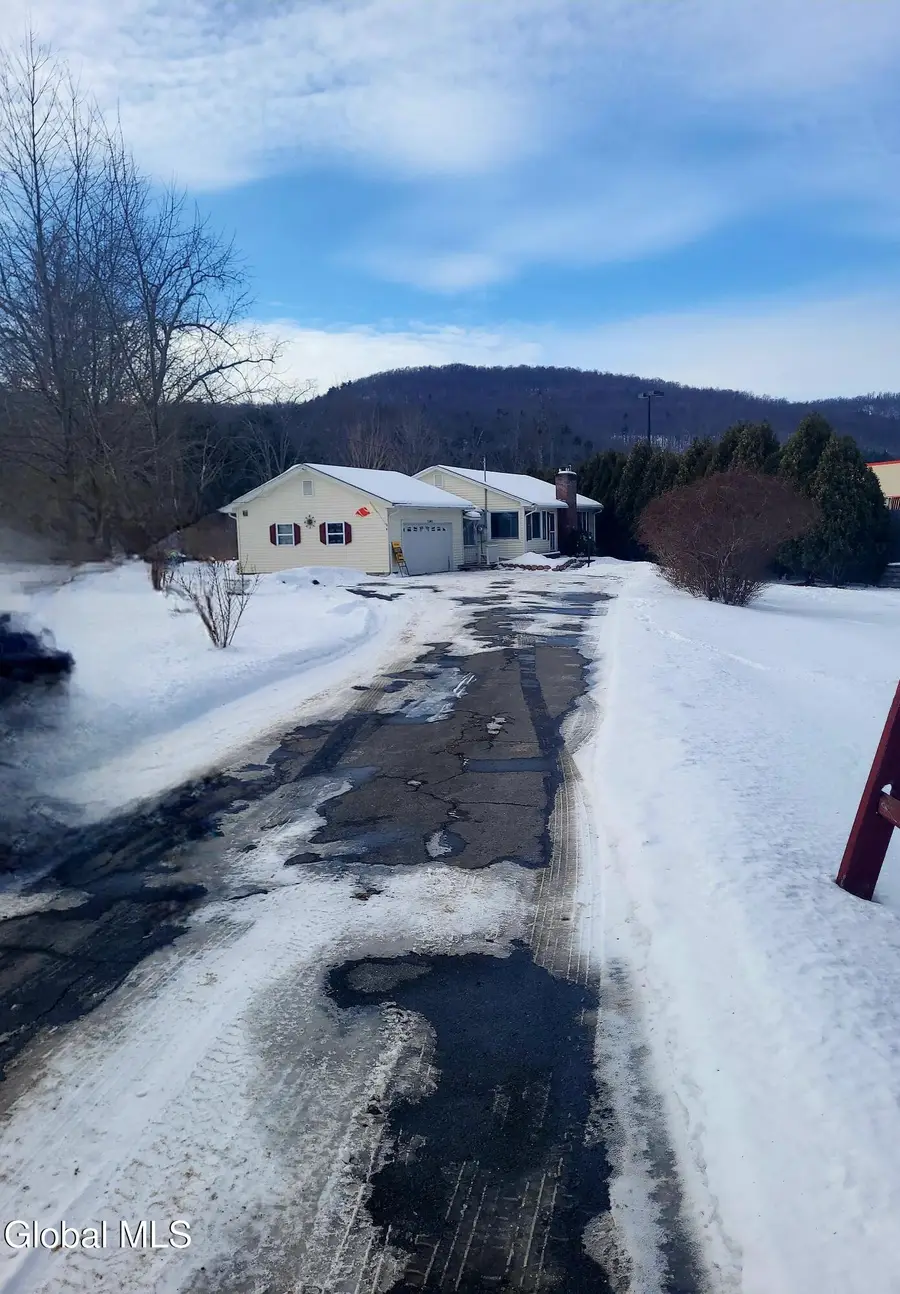 6 West View Drive, Granville, NY 12832 - #3