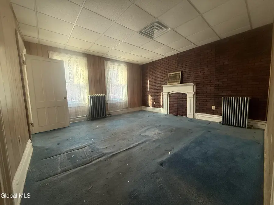 40 8th Street, Waterford, NY 12188 - #3