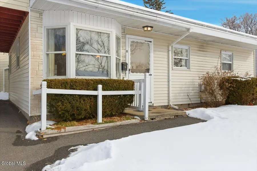 8 Harold Avenue, Colonie Town, NY 12110 - #2