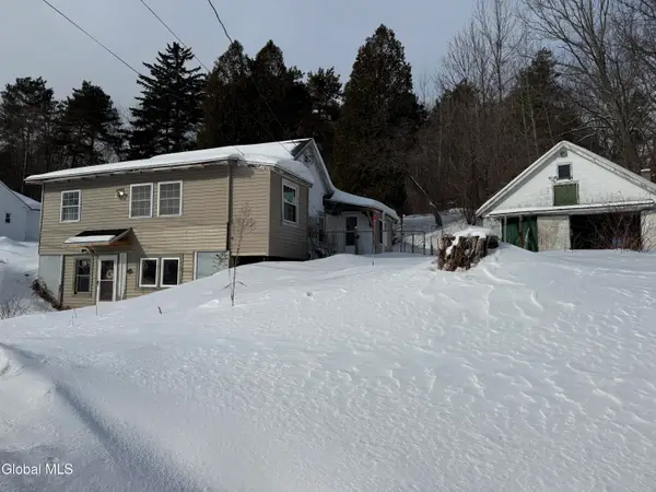 813 County Highway 122, Gloversville, NY 12078