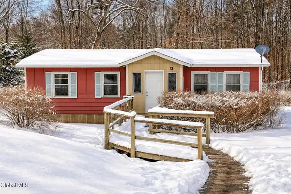 13 Putnam Road, Northumberland, NY 12831