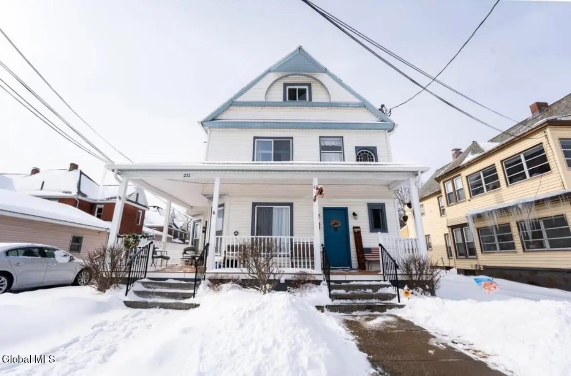 211 N 4th Avenue, Mechanicville, NY 12118 - #1