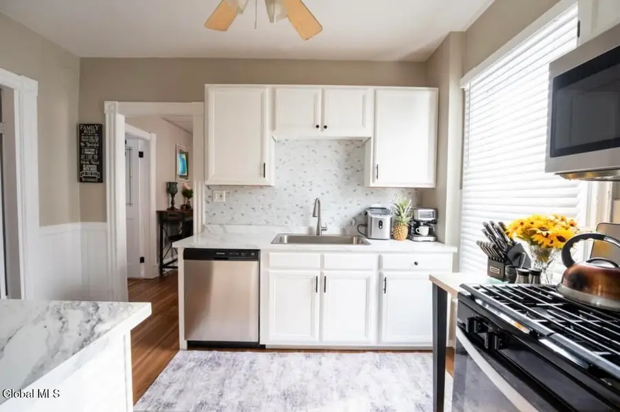 211 N 4th Avenue, Mechanicville, NY 12118 - #3