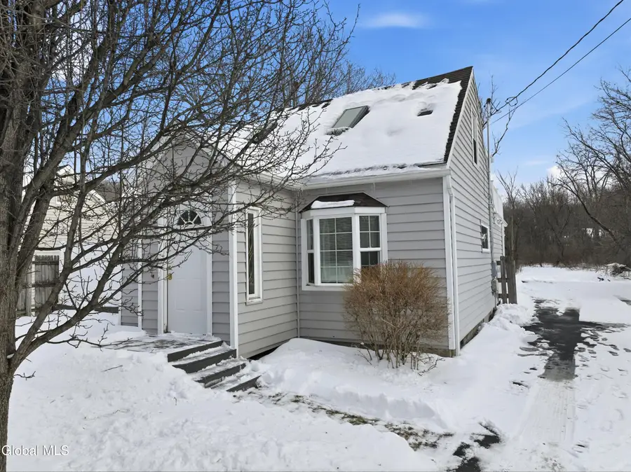 22 Schaffer Drive, Colonie Town, NY 12047 - #3