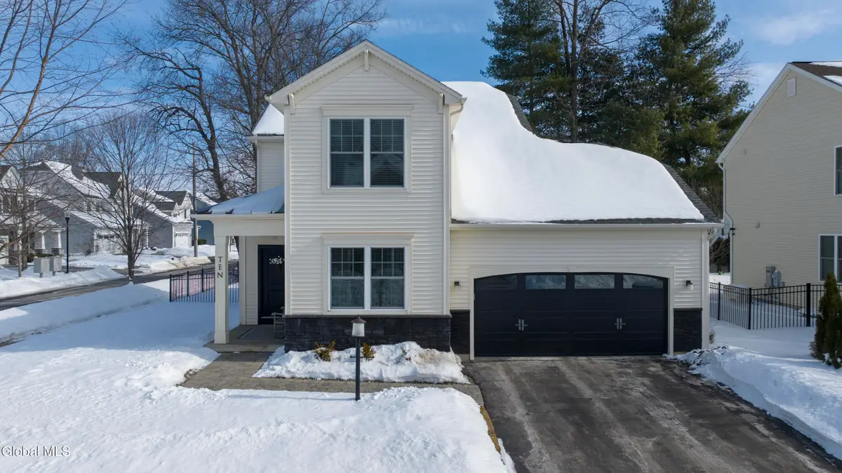 10 Maria Lane, Saratoga Springs, NY 12866 - #1