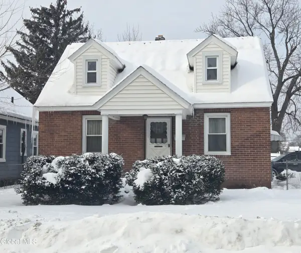 3045 Edgewood Avenue, Rotterdam, NY 12306