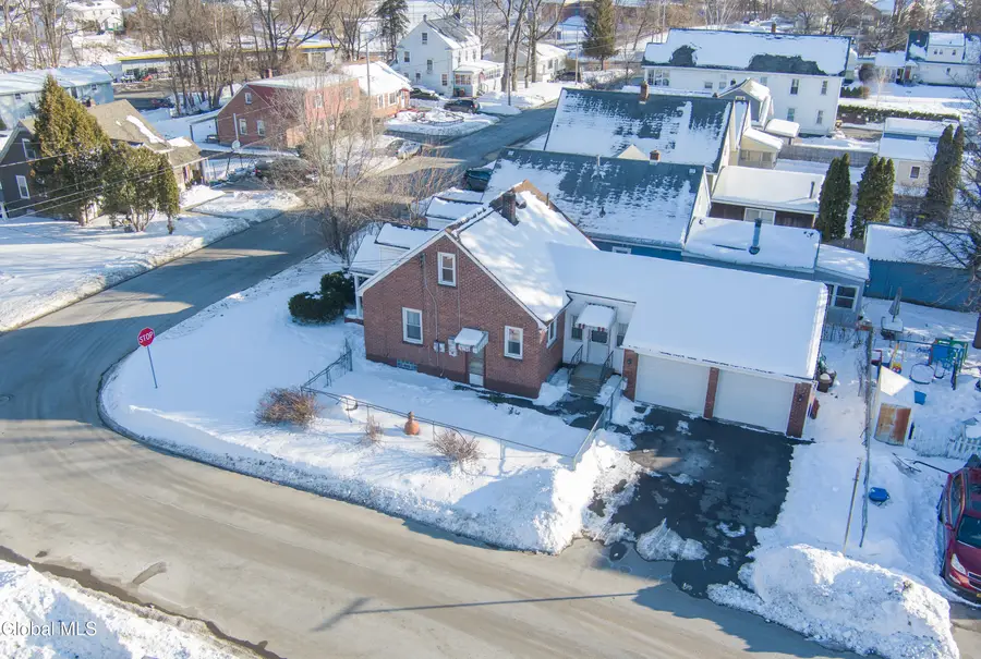 3045 Edgewood Avenue, Rotterdam, NY 12306 - #3