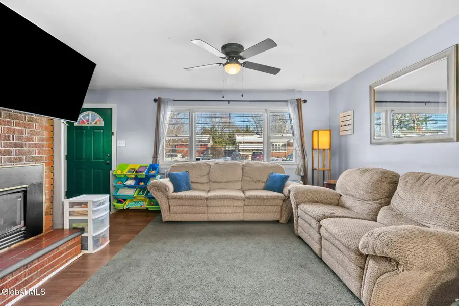 991 Obrien Avenue, Rotterdam, NY 12303 - #2